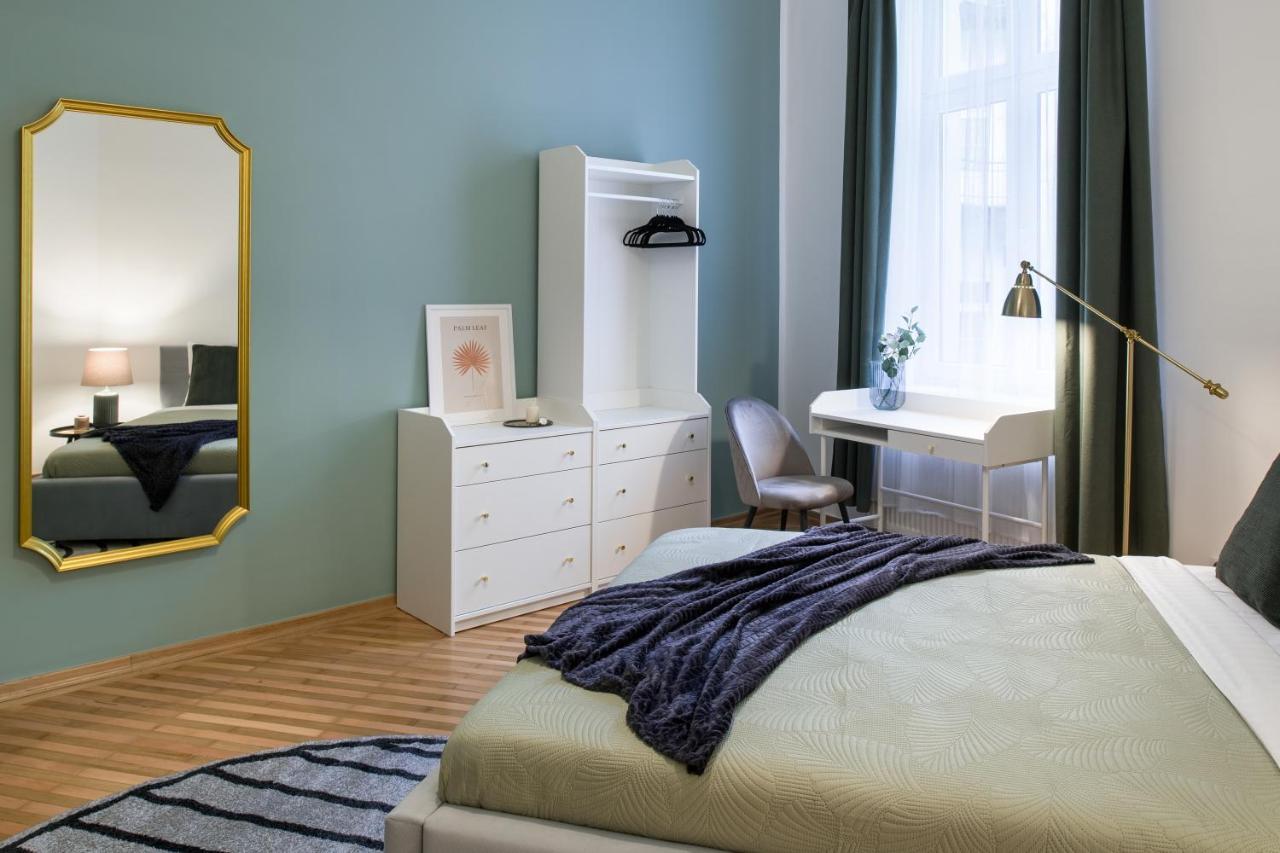 Wawelove Pilsudskiego - 3 Bedroom Apt. With Balcony And Free Parking! Красков Екстериор снимка
