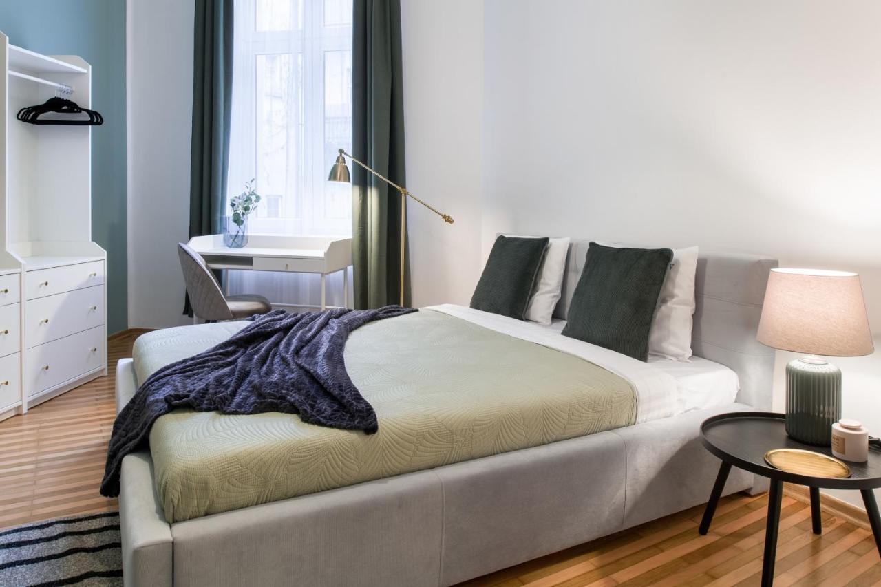 Wawelove Pilsudskiego - 3 Bedroom Apt. With Balcony And Free Parking! Красков Екстериор снимка
