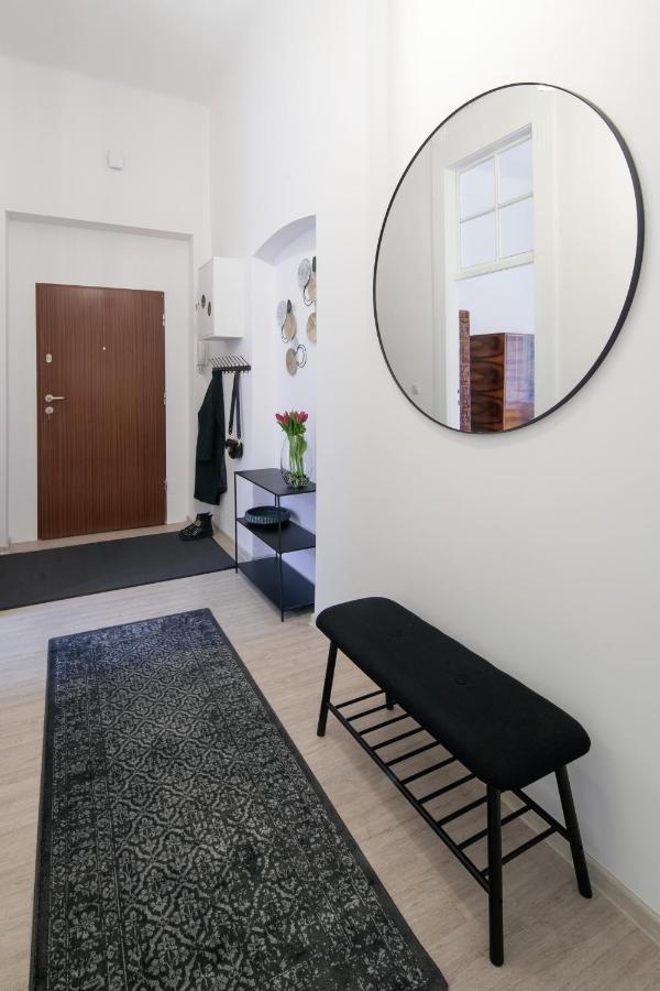 Wawelove Pilsudskiego - 3 Bedroom Apt. With Balcony And Free Parking! Красков Екстериор снимка