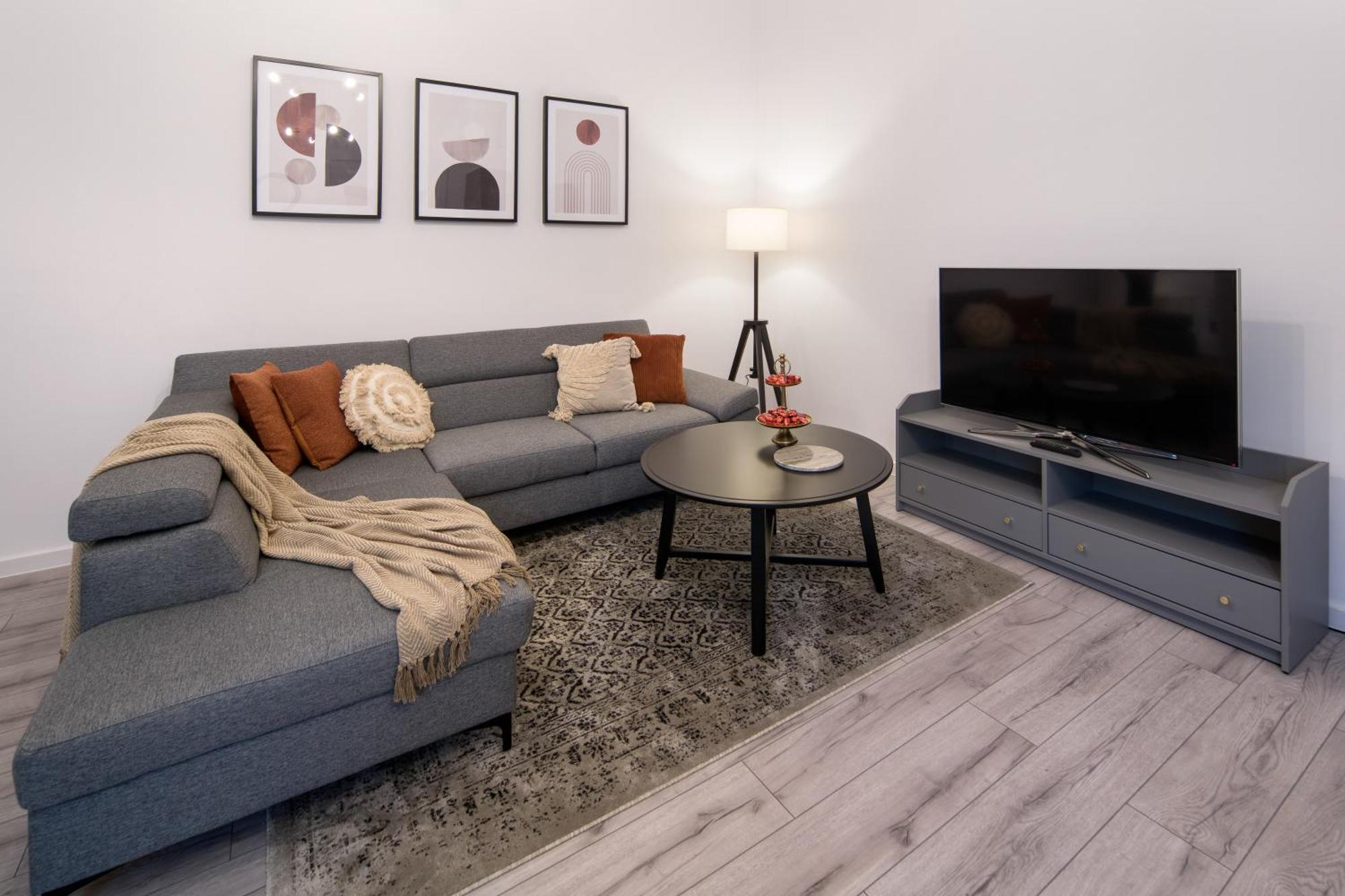 Wawelove Pilsudskiego - 3 Bedroom Apt. With Balcony And Free Parking! Красков Екстериор снимка